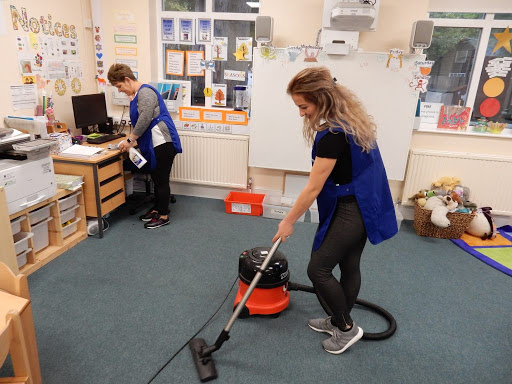 school cleaning service